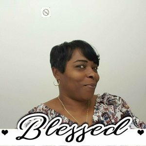 Meet your Posher, Alicia